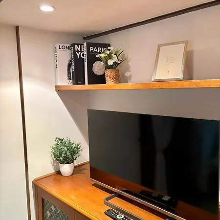 Trastevere Loft Garden Διαμέρισμα *
